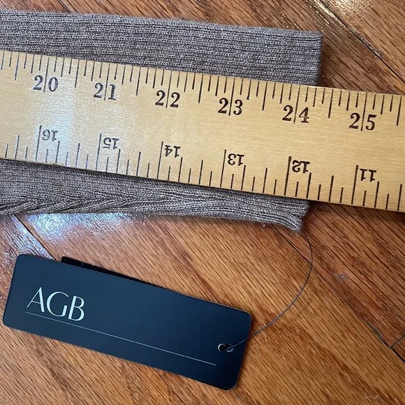 AGB Dress Size Large NWT  Heather Taupe Color 2 accent pockets Sweater Tunic - Picture 5 of 14